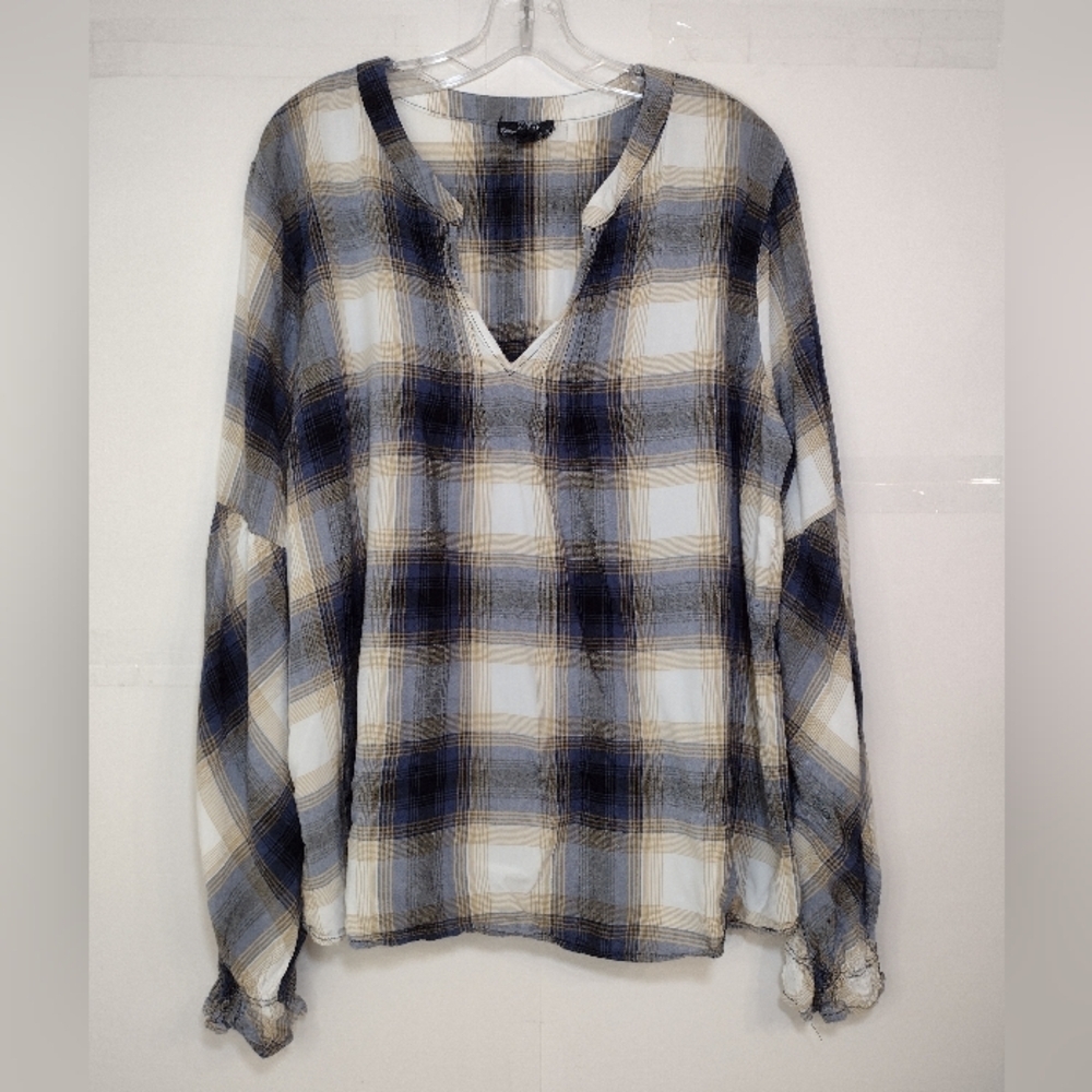 Perch by Blu Pepper Navy and Cream Plaid Blouse Size (XL)
